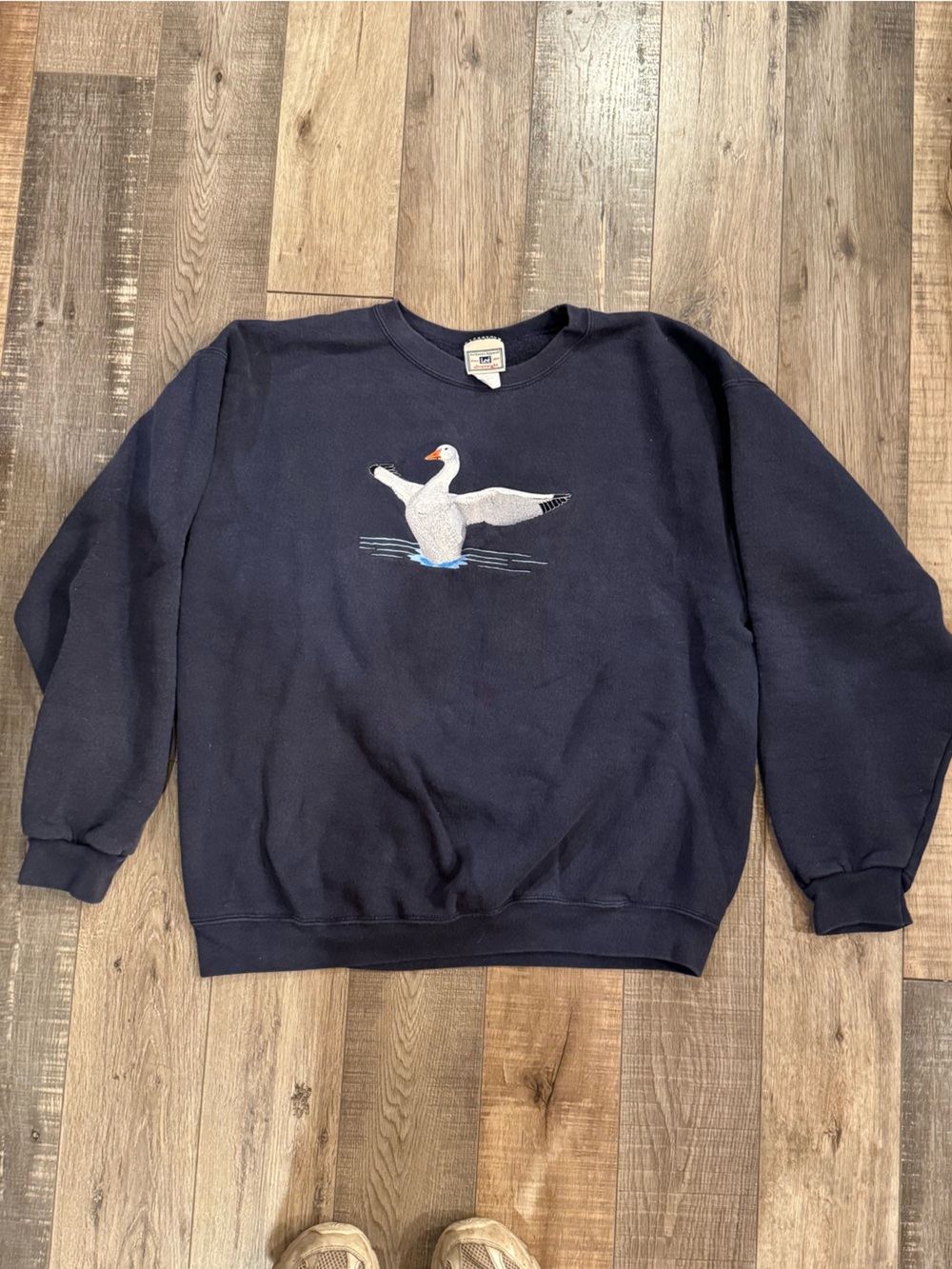 Lee Navy Pullover Sweatshirt with Seagull Embroidery